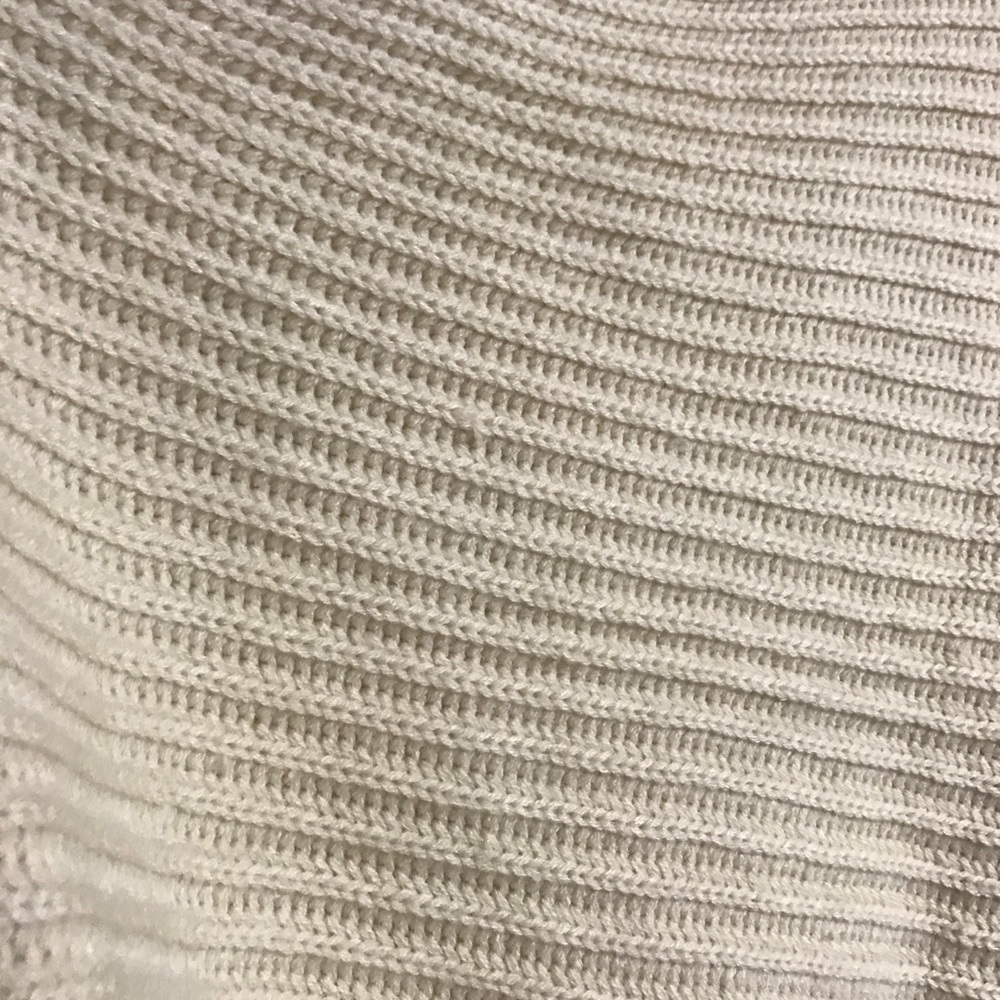 Crop sweater 💓 - Picture 3 of 3